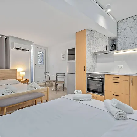 Athens Plaka Family Suites-3